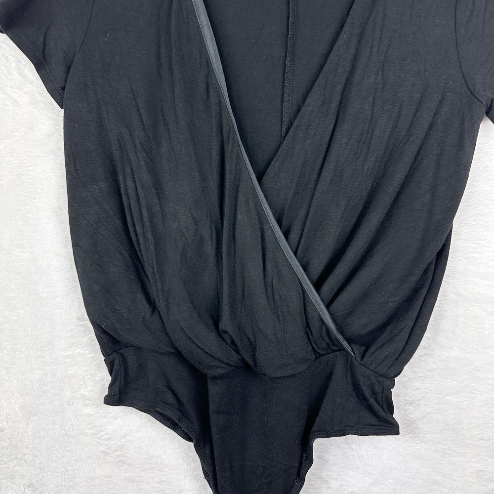 Lulus Womens Top Bodysuit Black Short Sleeve Size XS Satin Lined Edge EUC - Picture 4 of 11